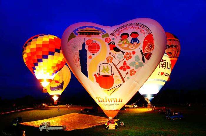 热气球和飞机都将成为未来结婚和旅游景点的常用选择