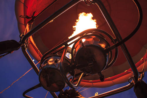 丙烷是热气球比较常使用的燃料，它有什么优势呢